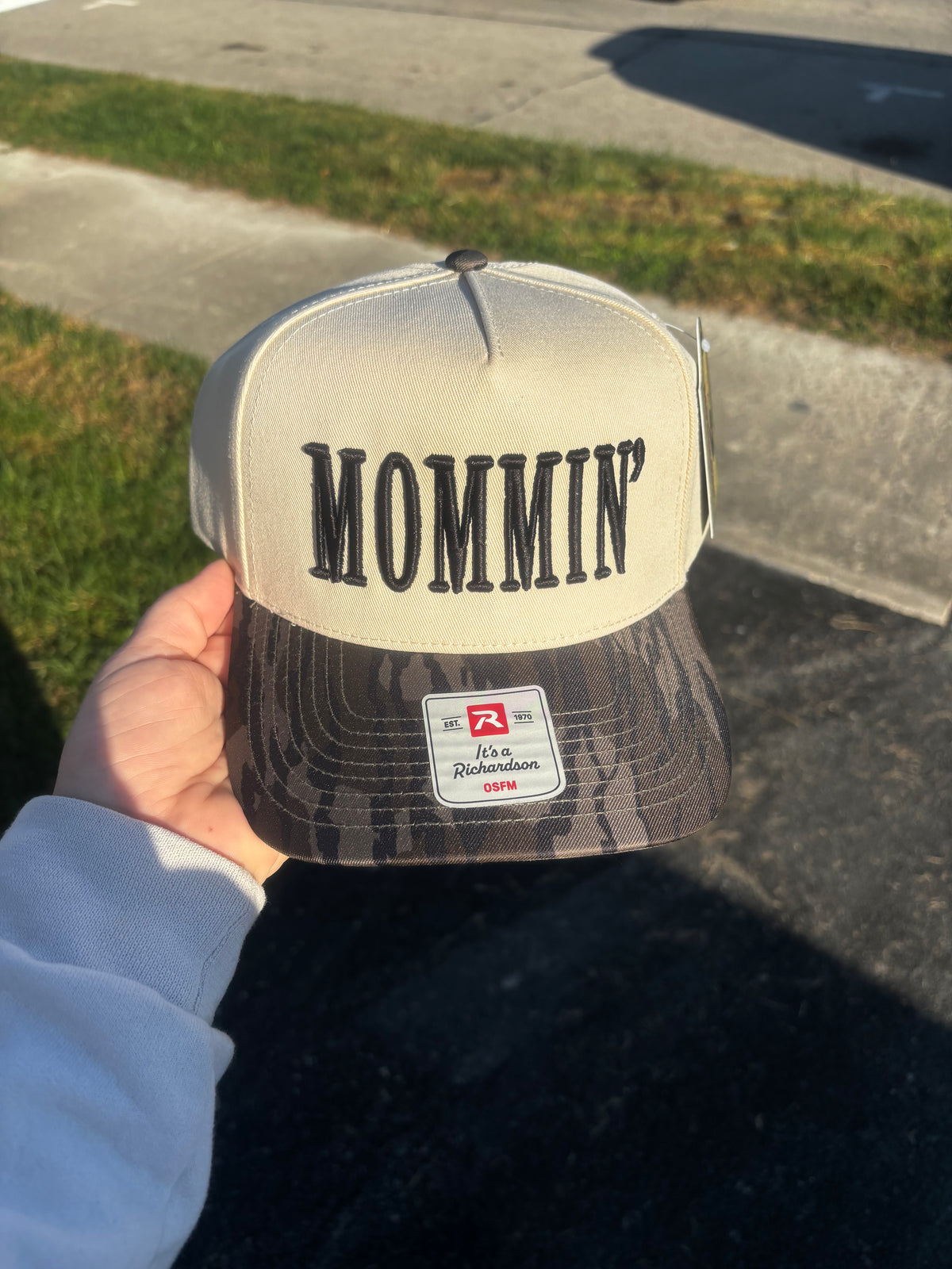 Mommin' Embroidery Hat