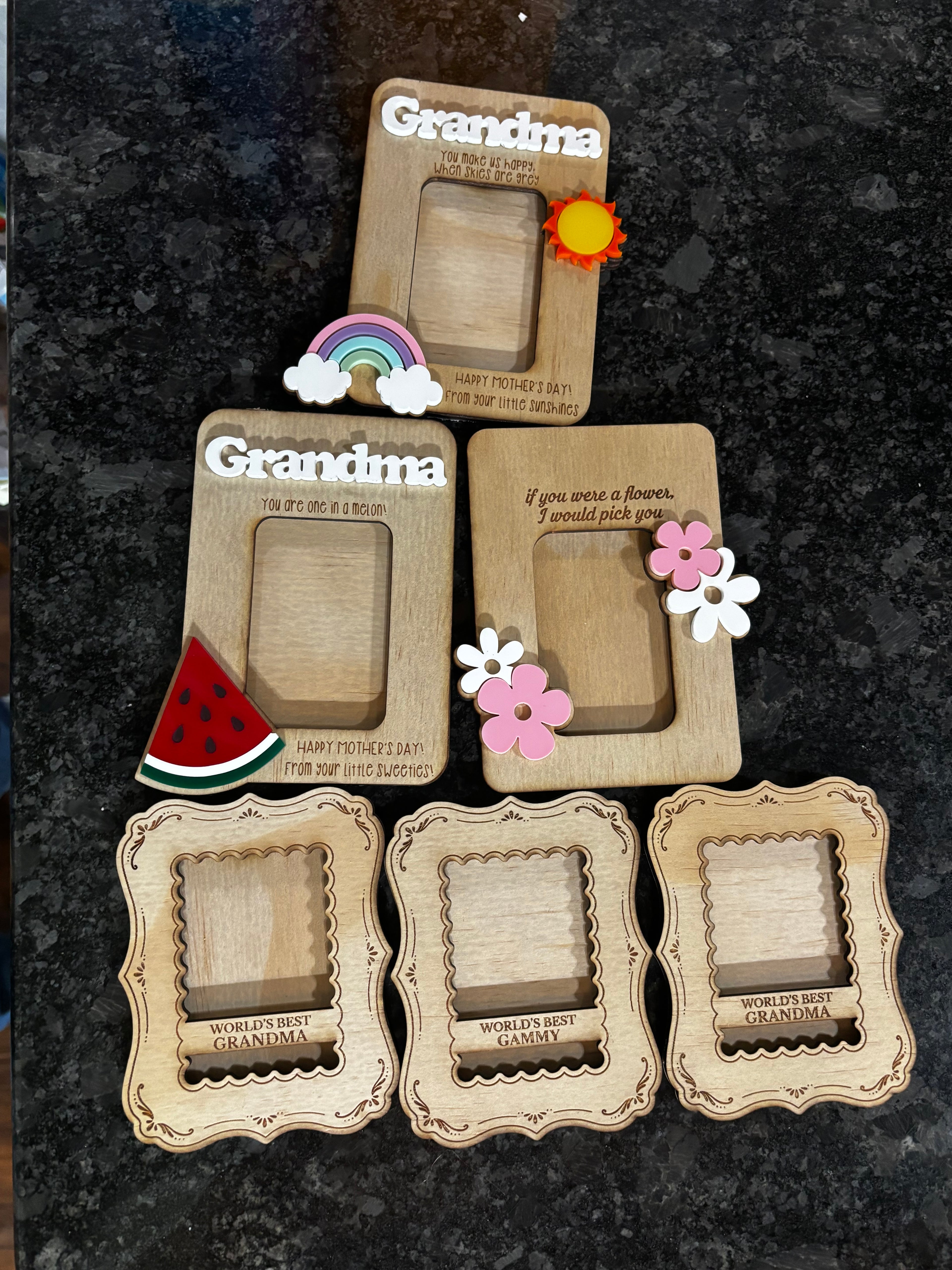 Mother’s Day refrigerator magnet with Grandma photo frames and flower cutouts