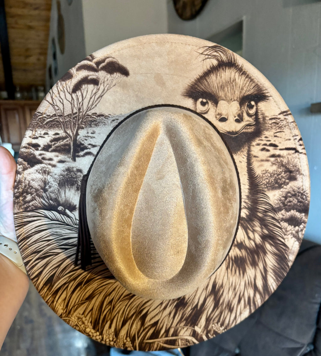 Engraved suede fedora hat in beige with engraved hedgehog and forest artwork